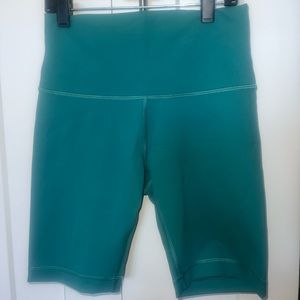 Lululemon wunder under bike shorts